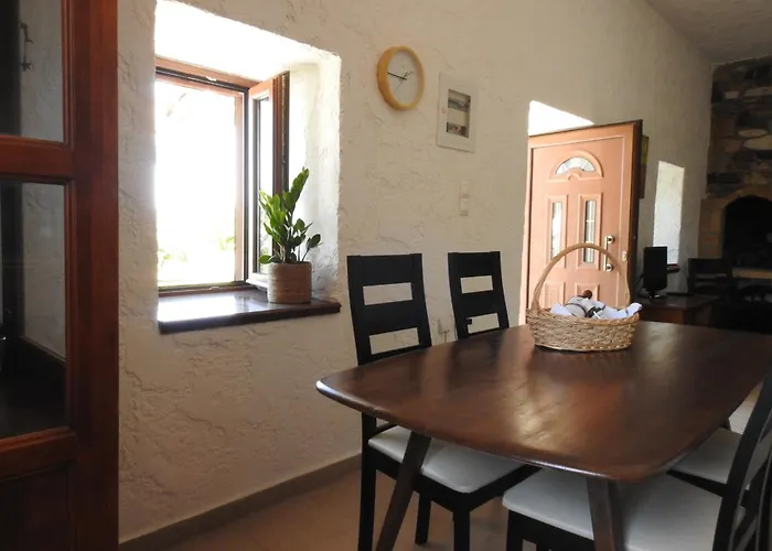 بيت للعطل The Stone Kos