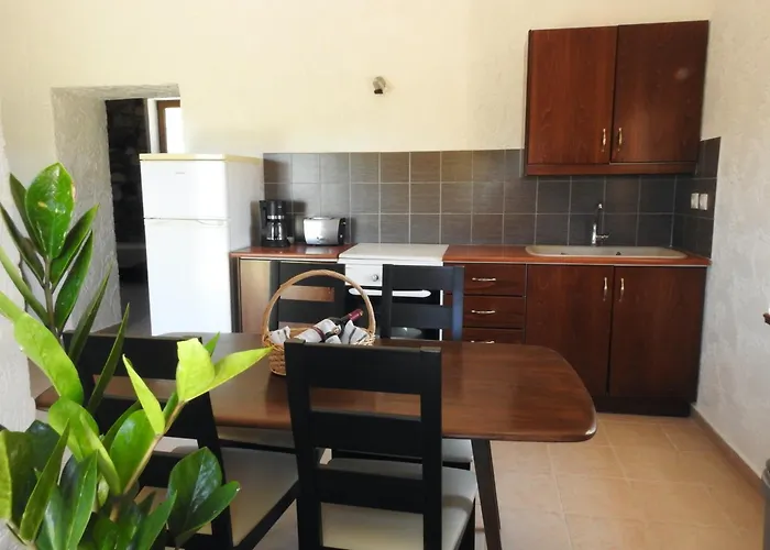 The Stone Kos بيت للعطل *